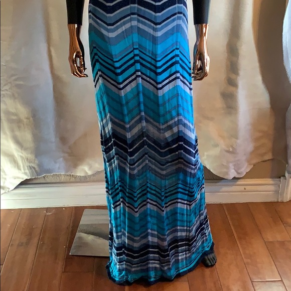 BeBe - Picture 3 of 6